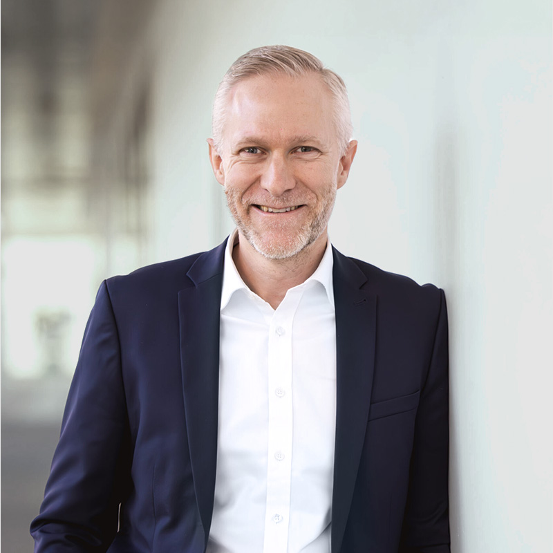 Stefan S&oslash;lvh&oslash;j Johansson,statsautoriseret revisor, godkendt b&aelig;redygtighedsrevisor og partner